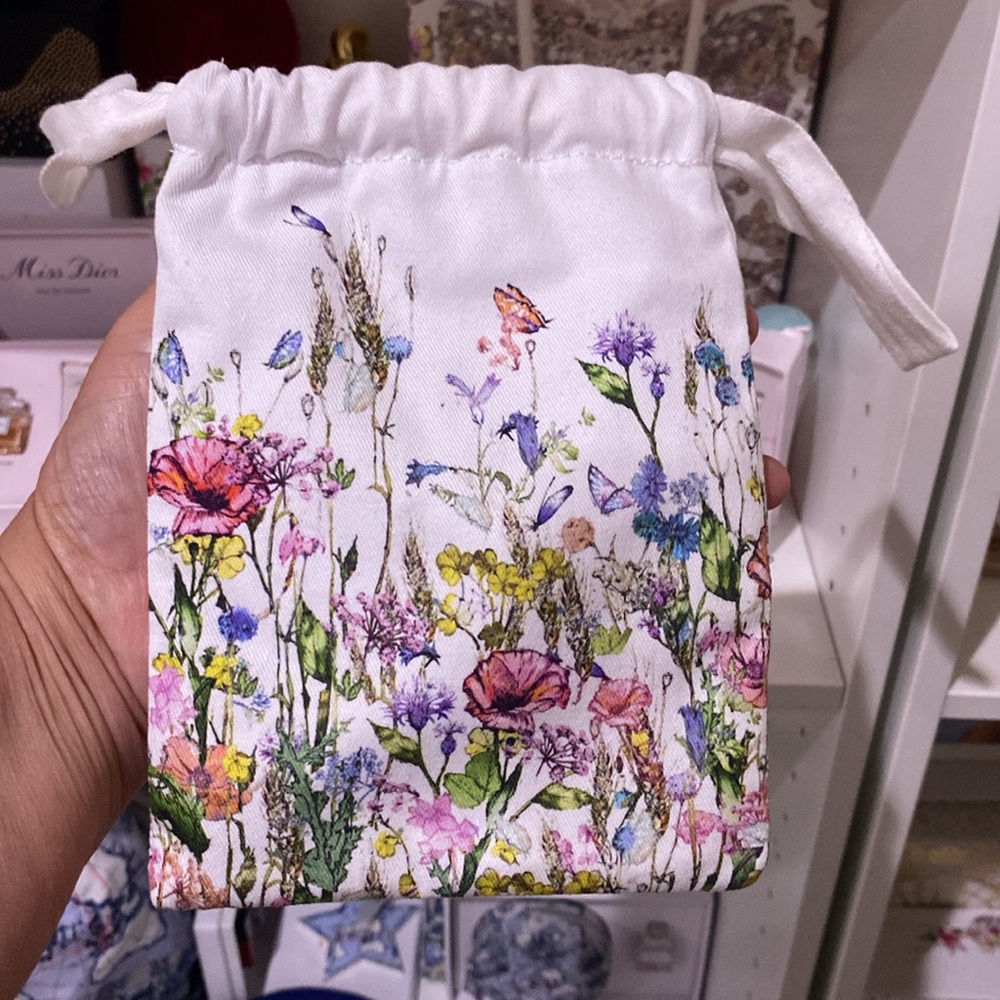 Miss Dior Milllefiori Drawstring Bag - Picture 3 of 12